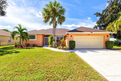 Photo of 7107 91st Street E, Palmetto, FL 34221 (MLS # A4707241)