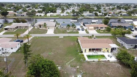 A home in PORT CHARLOTTE