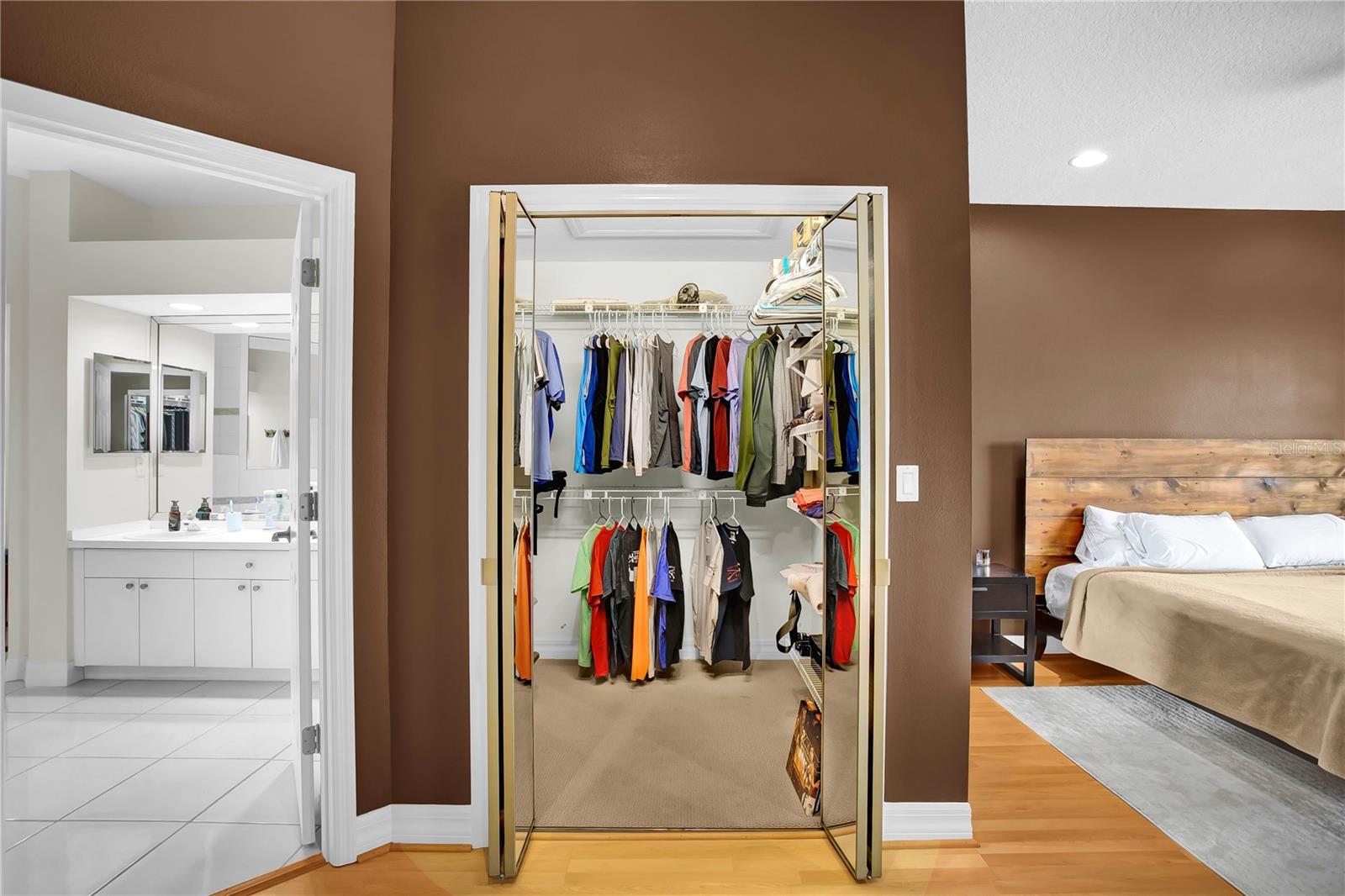 EAGLES CROSSING AT FEATHER SOUND - Residential