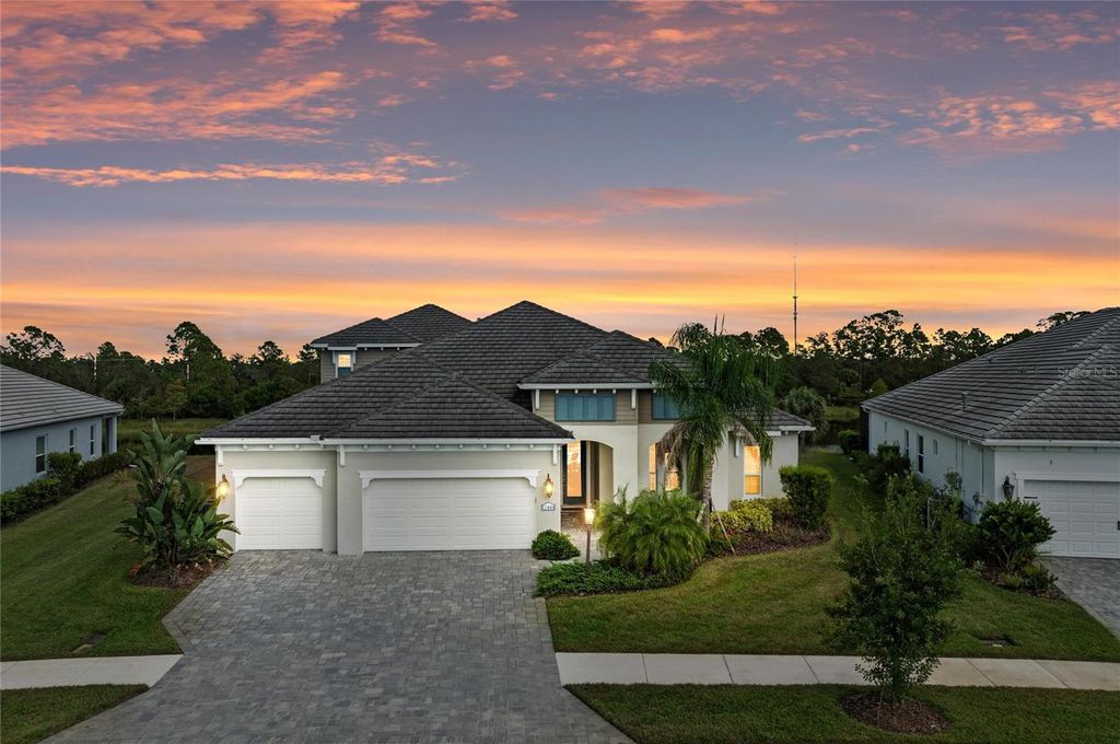 Photo of 12444 Destin Loop, Venice, FL 34293 (MLS # N6141104)