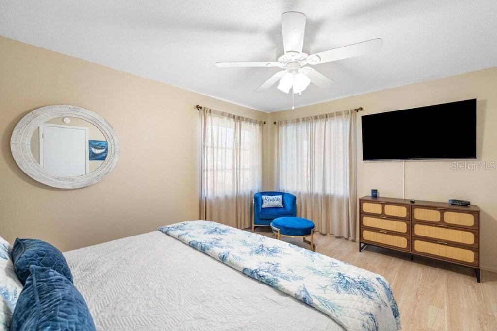 SOUTH VENICE - Residential