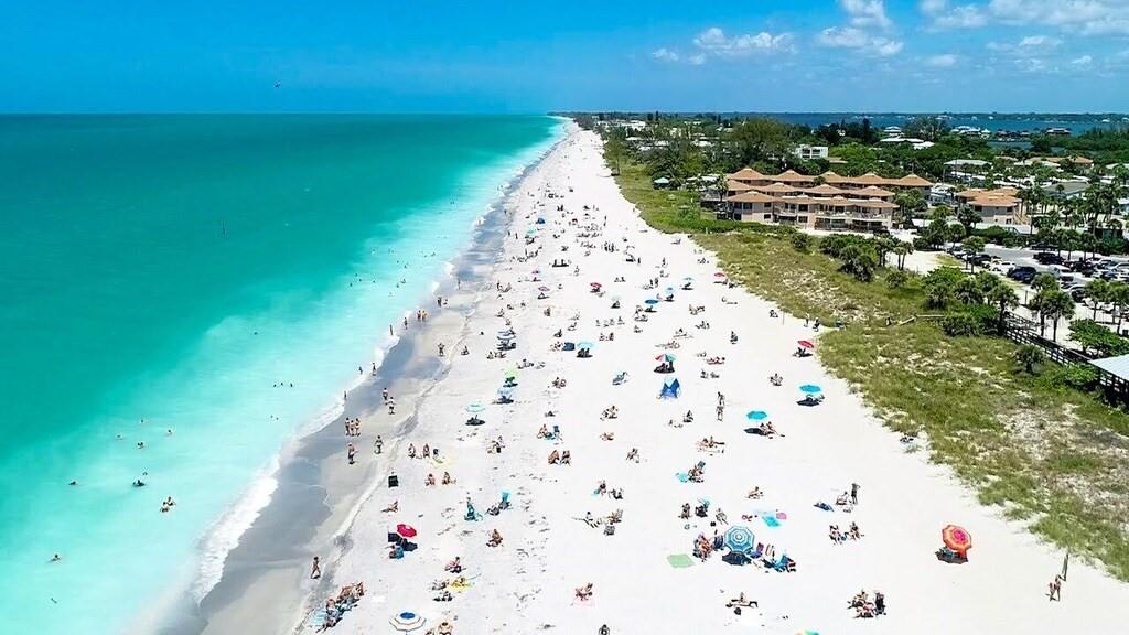 SOUTH VENICE - Residential