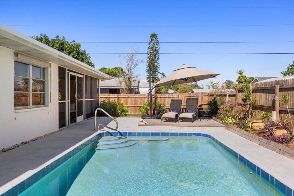 SOUTH VENICE - Residential