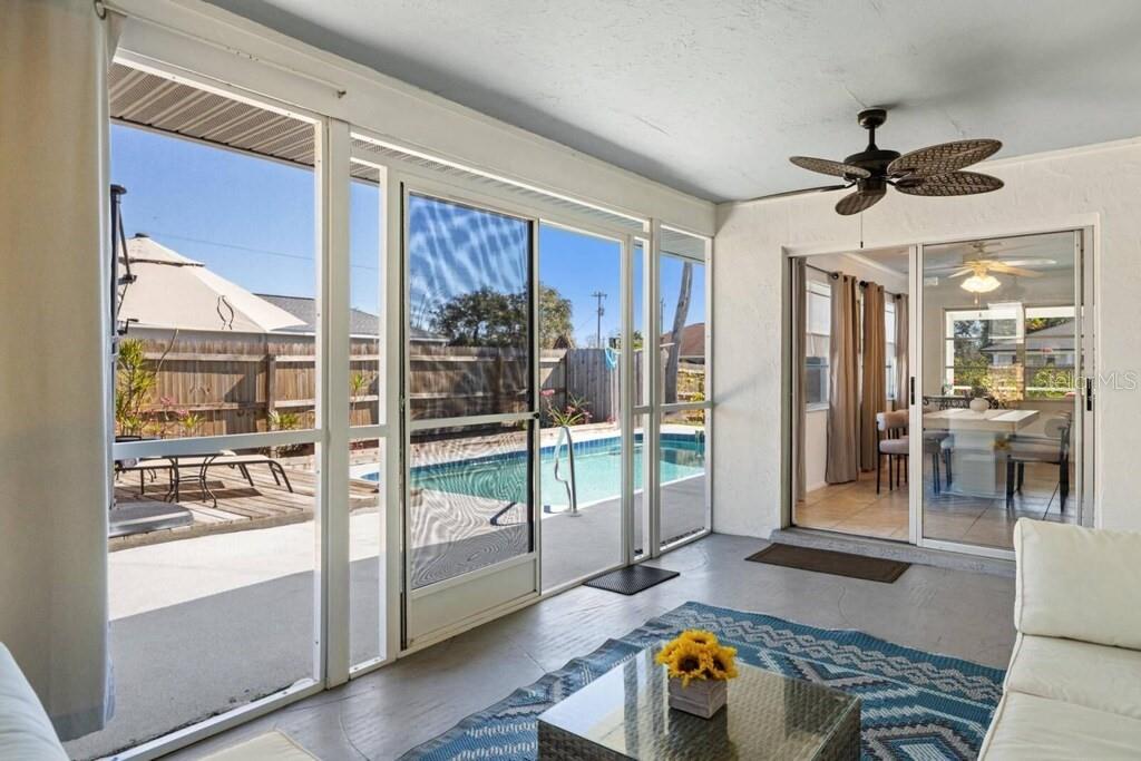 SOUTH VENICE - Residential