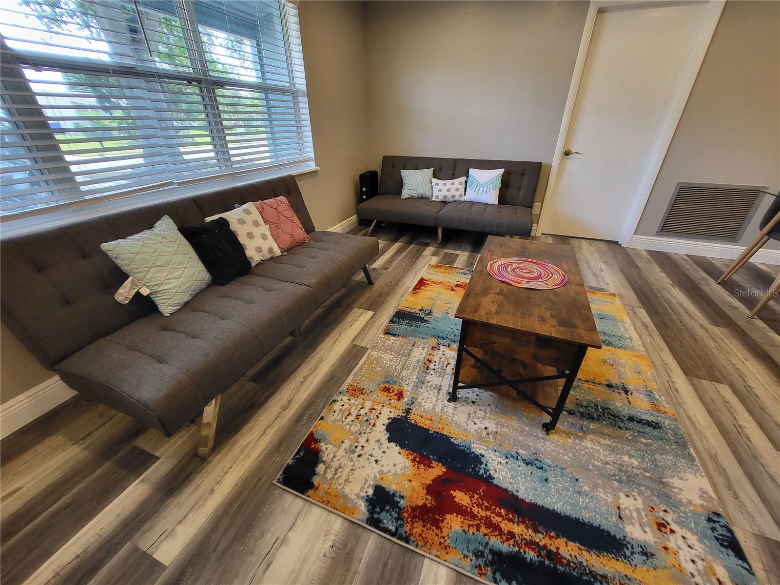 BLOSSOM LAKE VILLAGE SEC 3 - Residential Lease