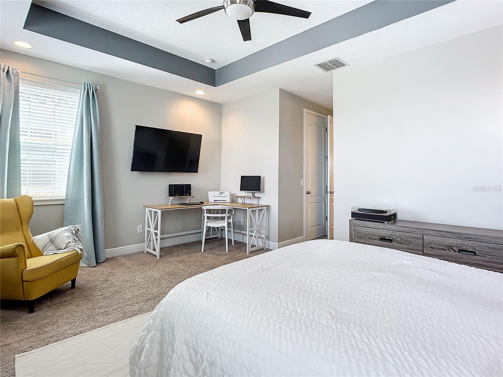 EAGLE CRK VILLAGE L PH 2 - Residential Lease