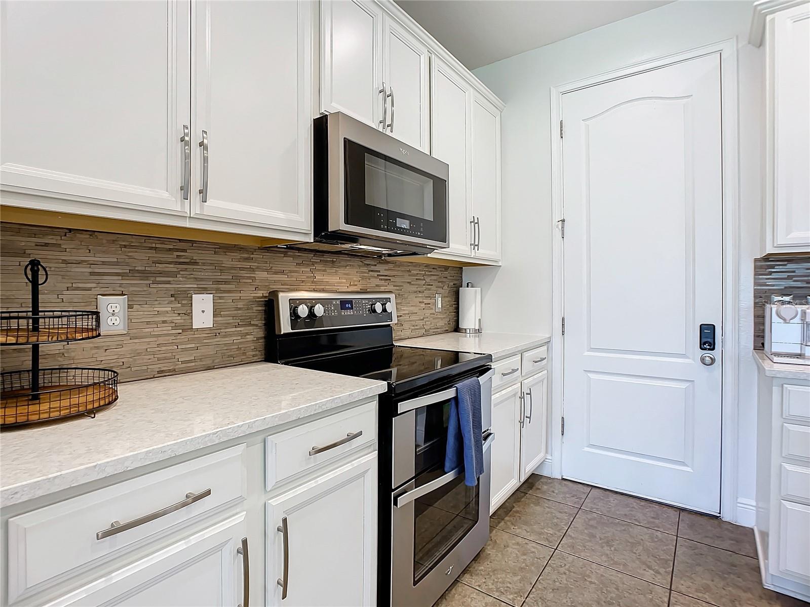 EAGLE CRK VILLAGE L PH 2 - Residential Lease