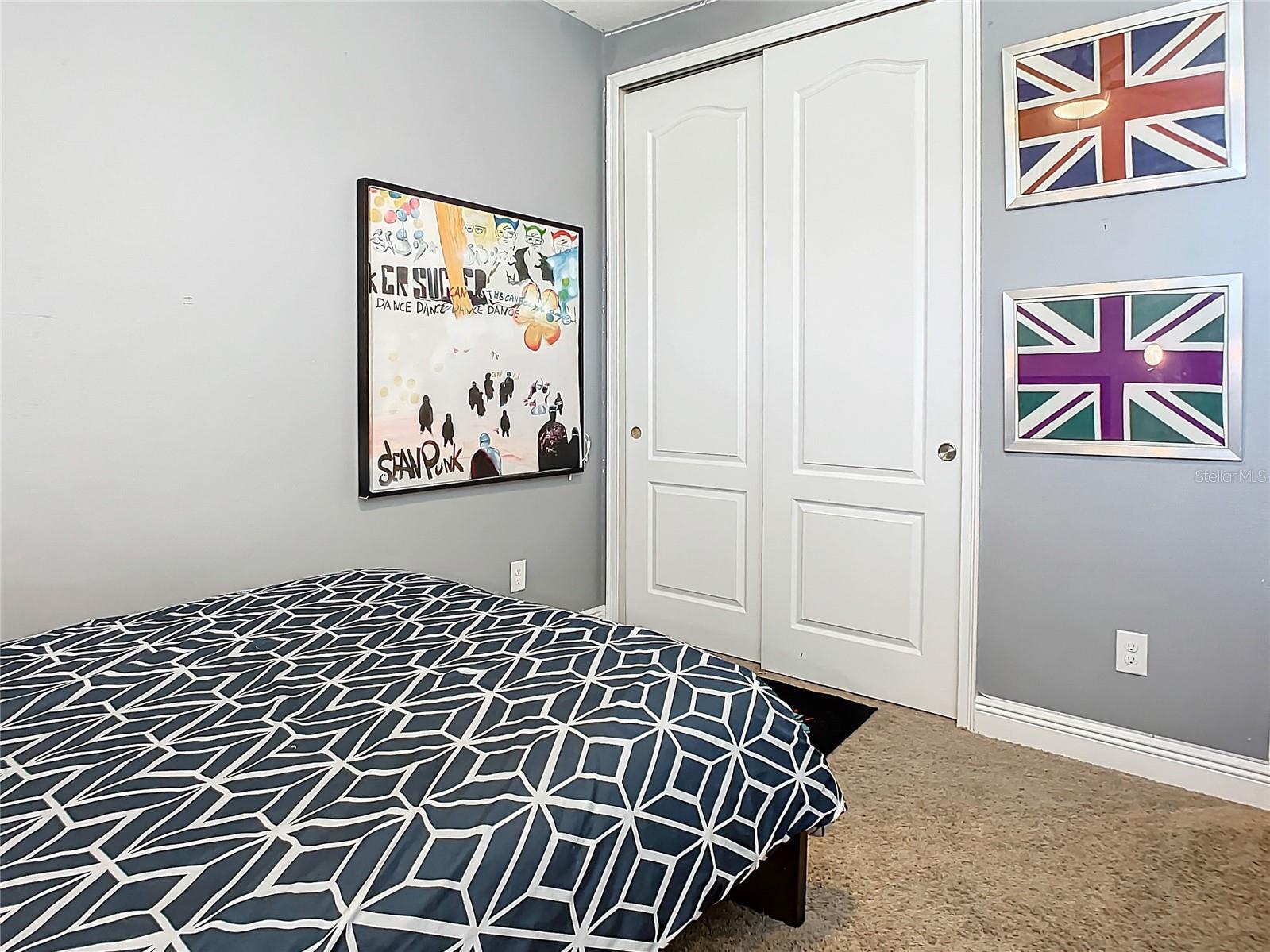 EAGLE CRK VILLAGE L PH 2 - Residential Lease