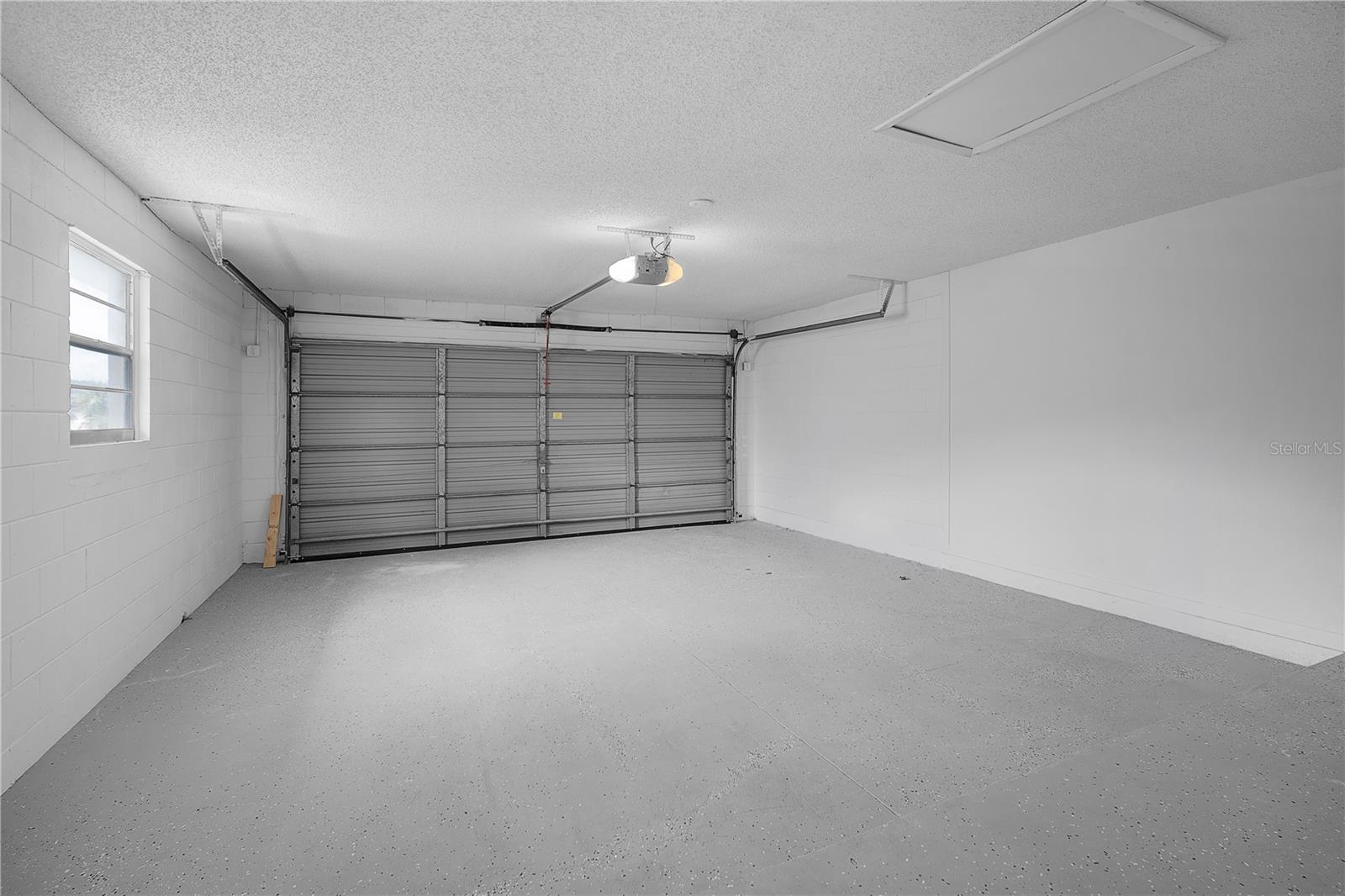 SOUTH POINTE - Residential