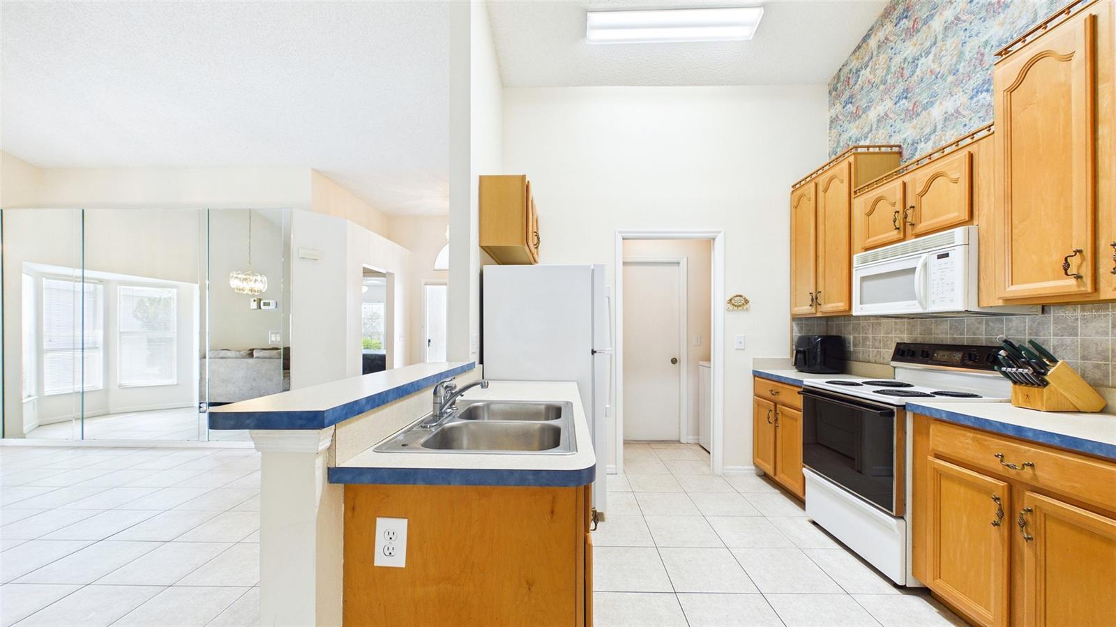 SUN CITY CENTER UNIT 154 - Residential