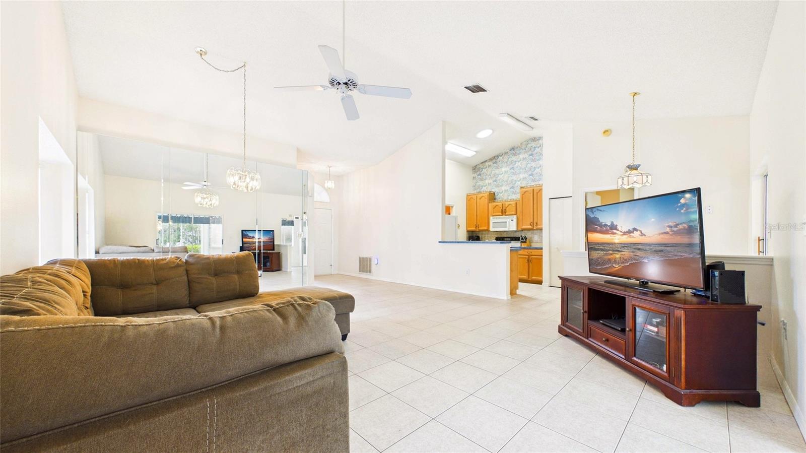 SUN CITY CENTER UNIT 154 - Residential