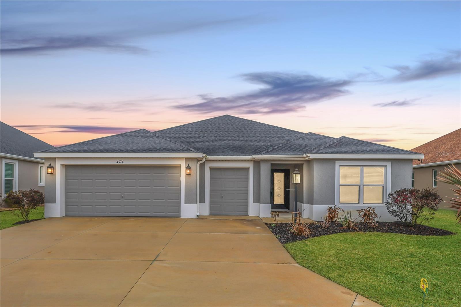 VILLAGES/SOUTHERN OAKS UN #125 - Residential