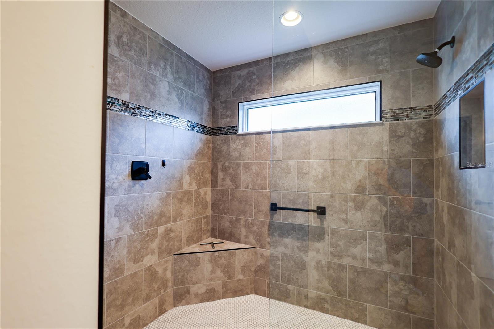 VILLAGES/SOUTHERN OAKS UN #125 - Residential