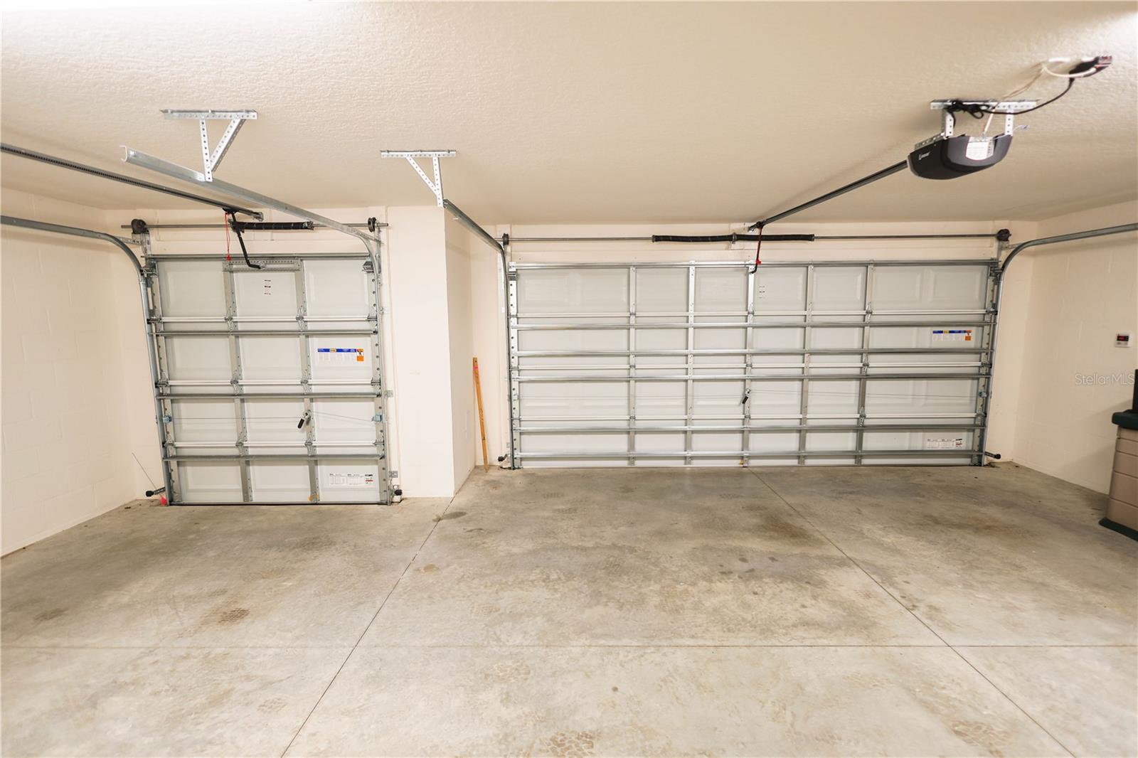 VILLAGES/SOUTHERN OAKS UN #125 - Residential