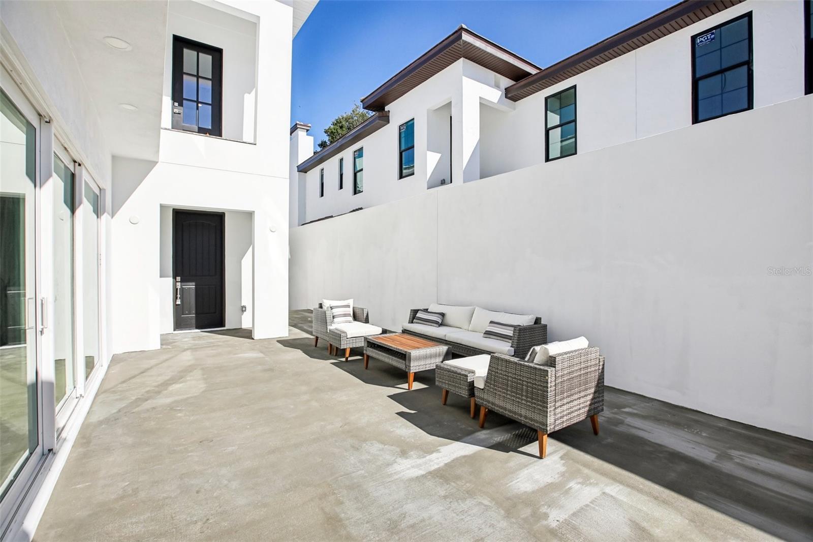 SNELL ISLE SHORES - Residential