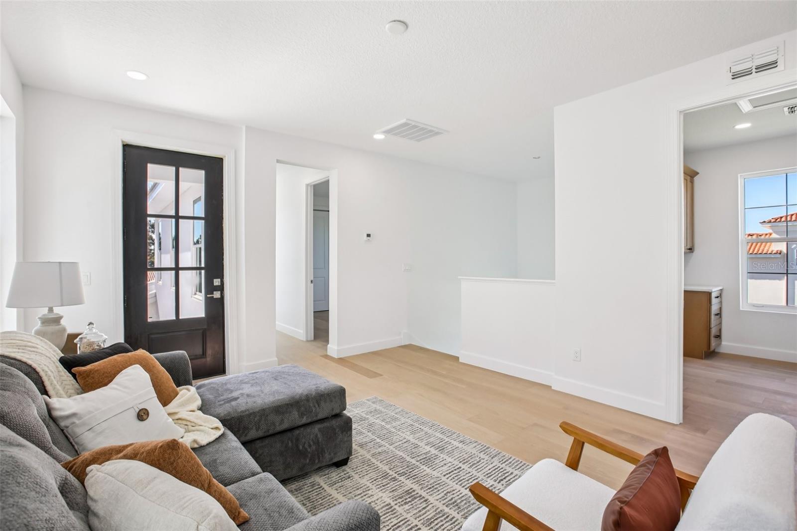 SNELL ISLE SHORES - Residential