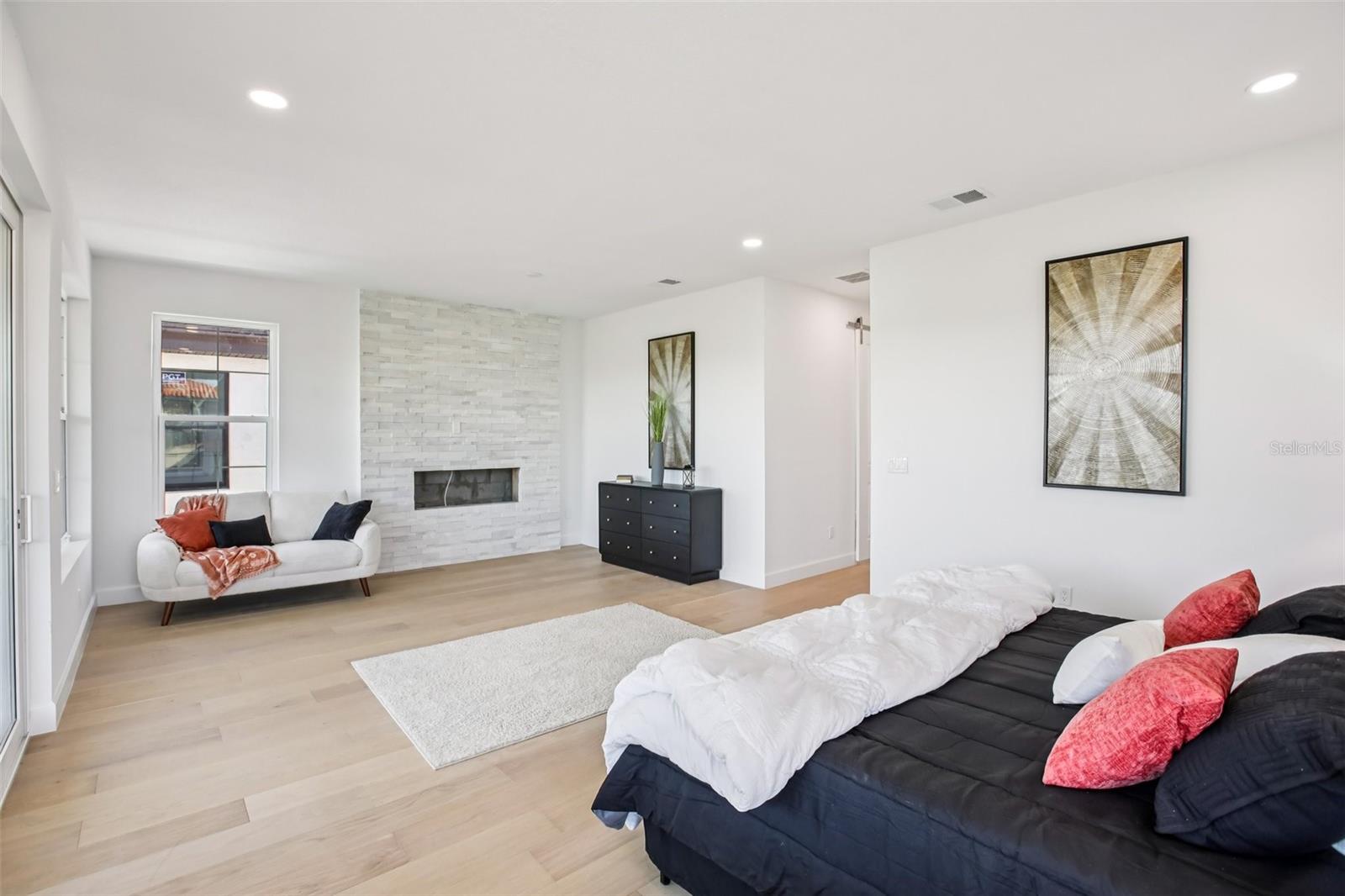 SNELL ISLE SHORES - Residential