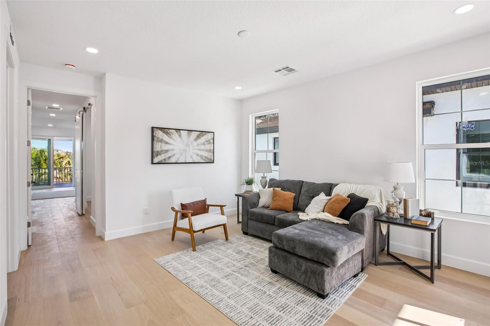 SNELL ISLE SHORES - Residential