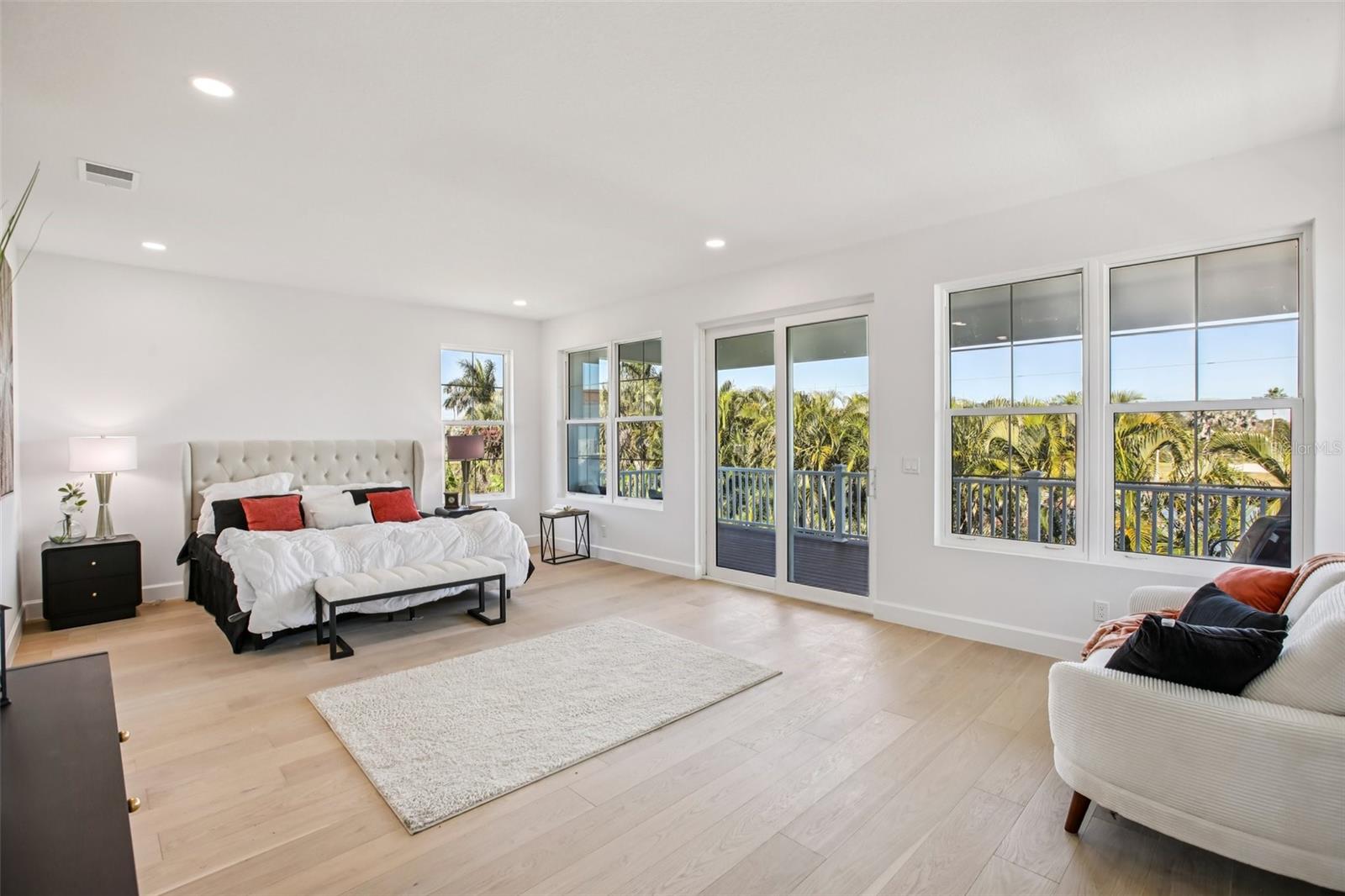 SNELL ISLE SHORES - Residential