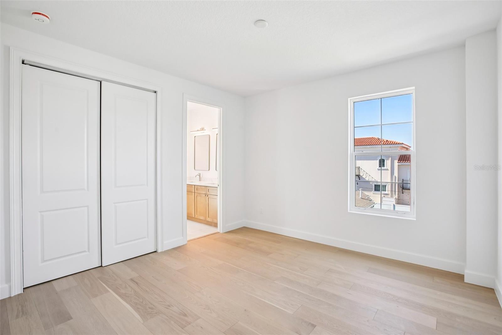 SNELL ISLE SHORES - Residential