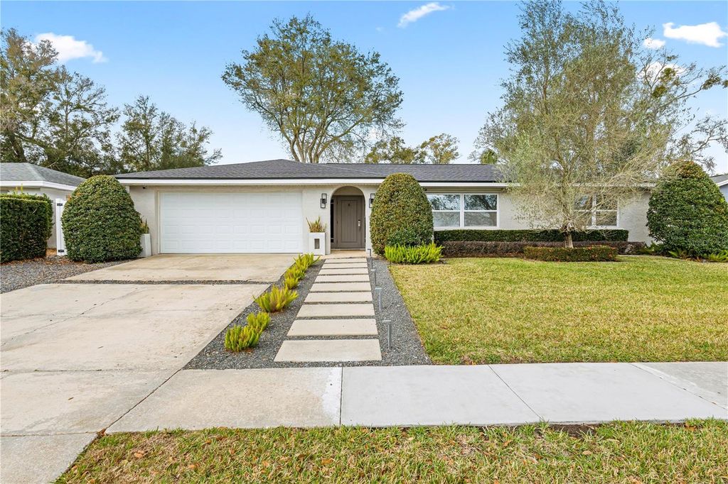 Photo of 1531 Glastonberry Road, Maitland, FL 32751 (MLS # O6387896)