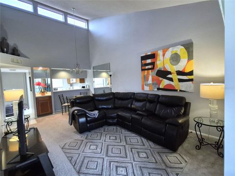 270 WOODLAKE WYNDE 270 OLDSMAR FL 34677