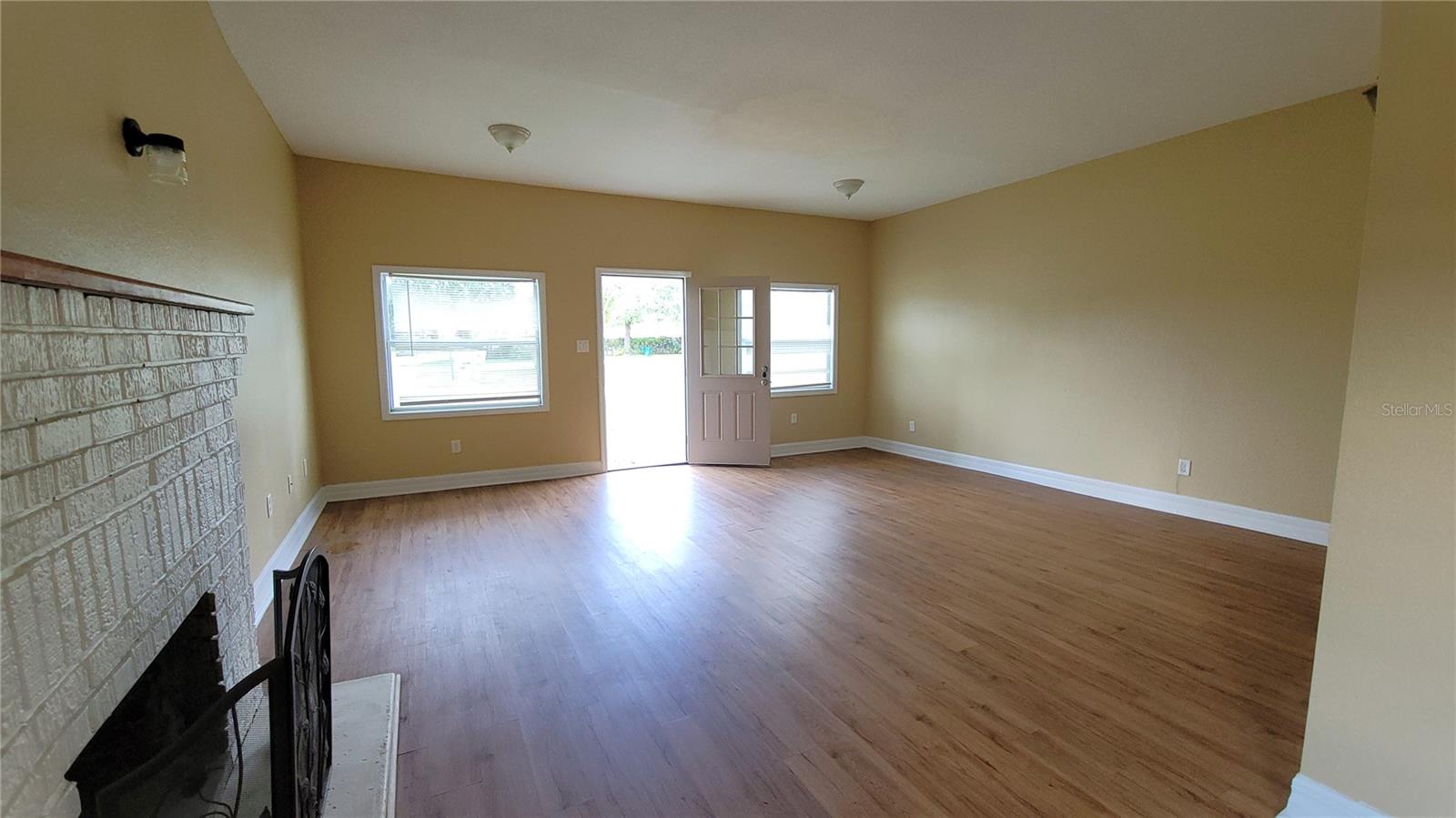 HARVEYS - Residential Lease