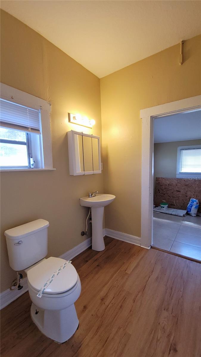 HARVEYS - Residential Lease