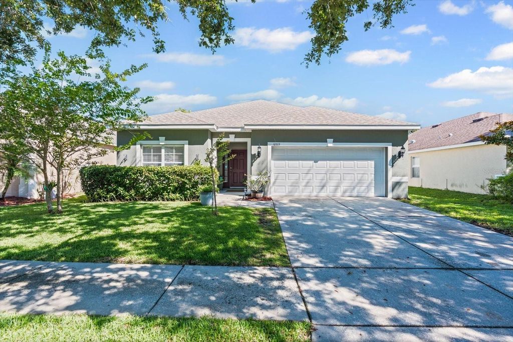 Photo of 10315 Celtic Ash Drive, Ruskin, FL 33573 (MLS # A4659863)