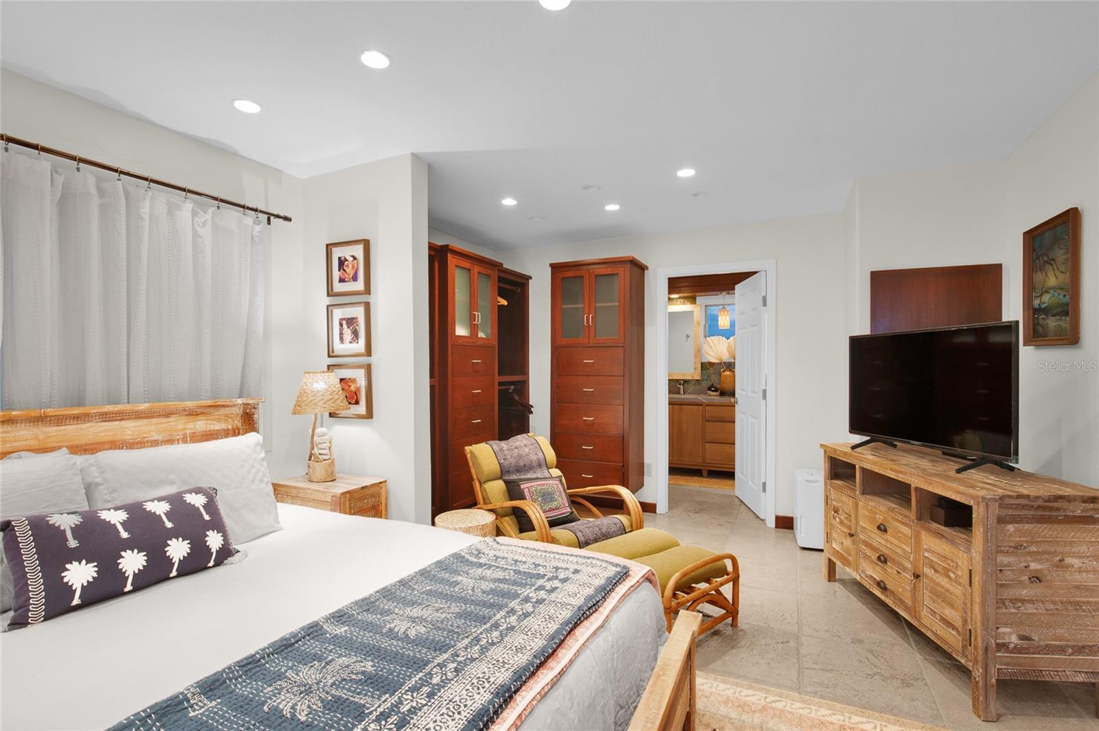 COLIN PARK - Residential