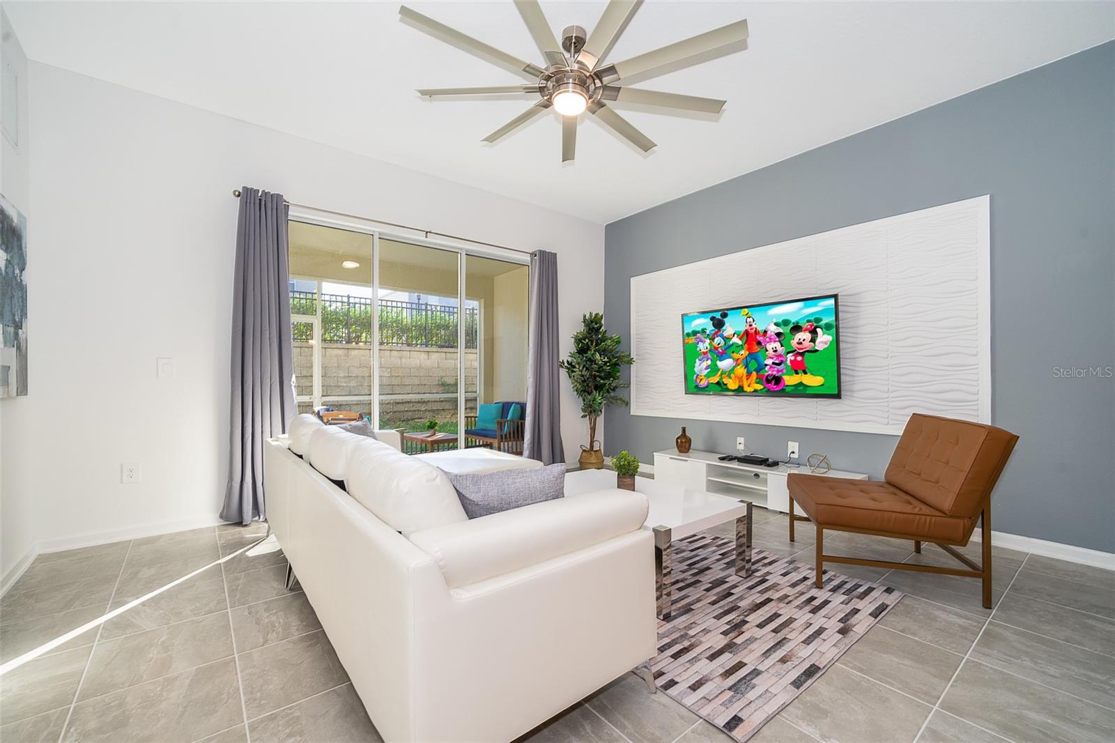 CHAMPIONSGATE CONDO 4 PH 24 - Residential Lease