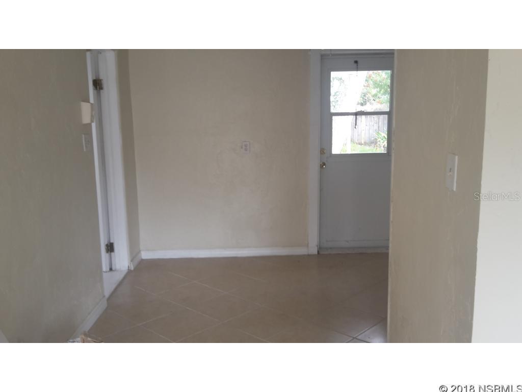 Pointer 01 - Residential