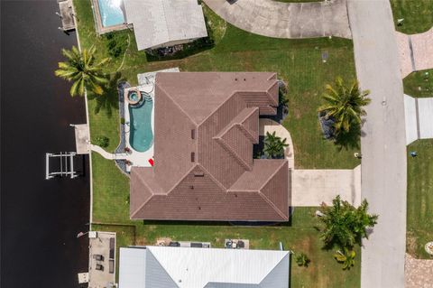 A home in PUNTA GORDA