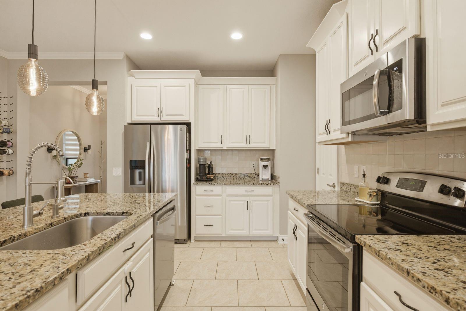 WEST LAKE TWNHMS PH 1 - Residential