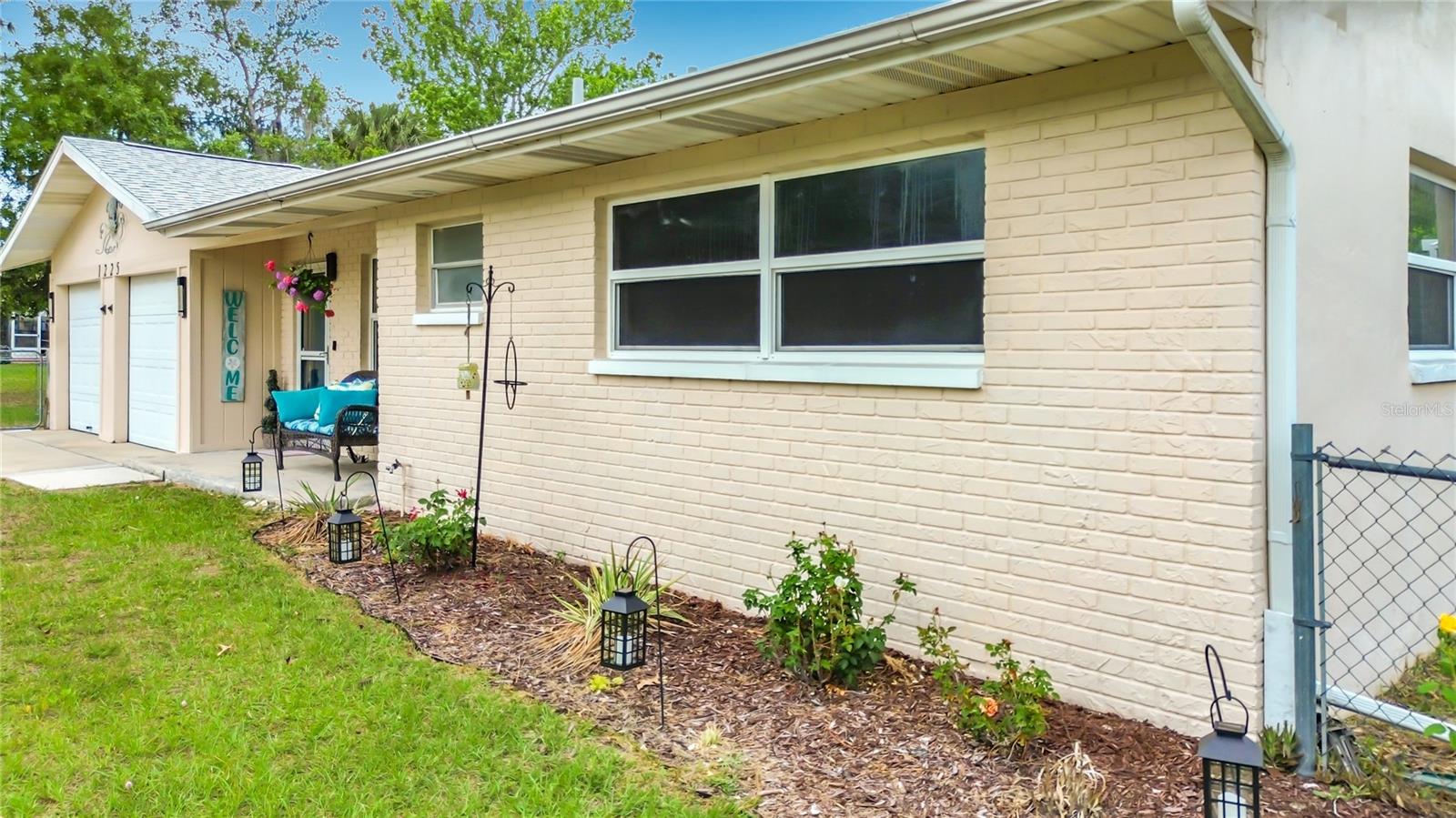 REPLAT OF CHARPIAS ADD - Residential