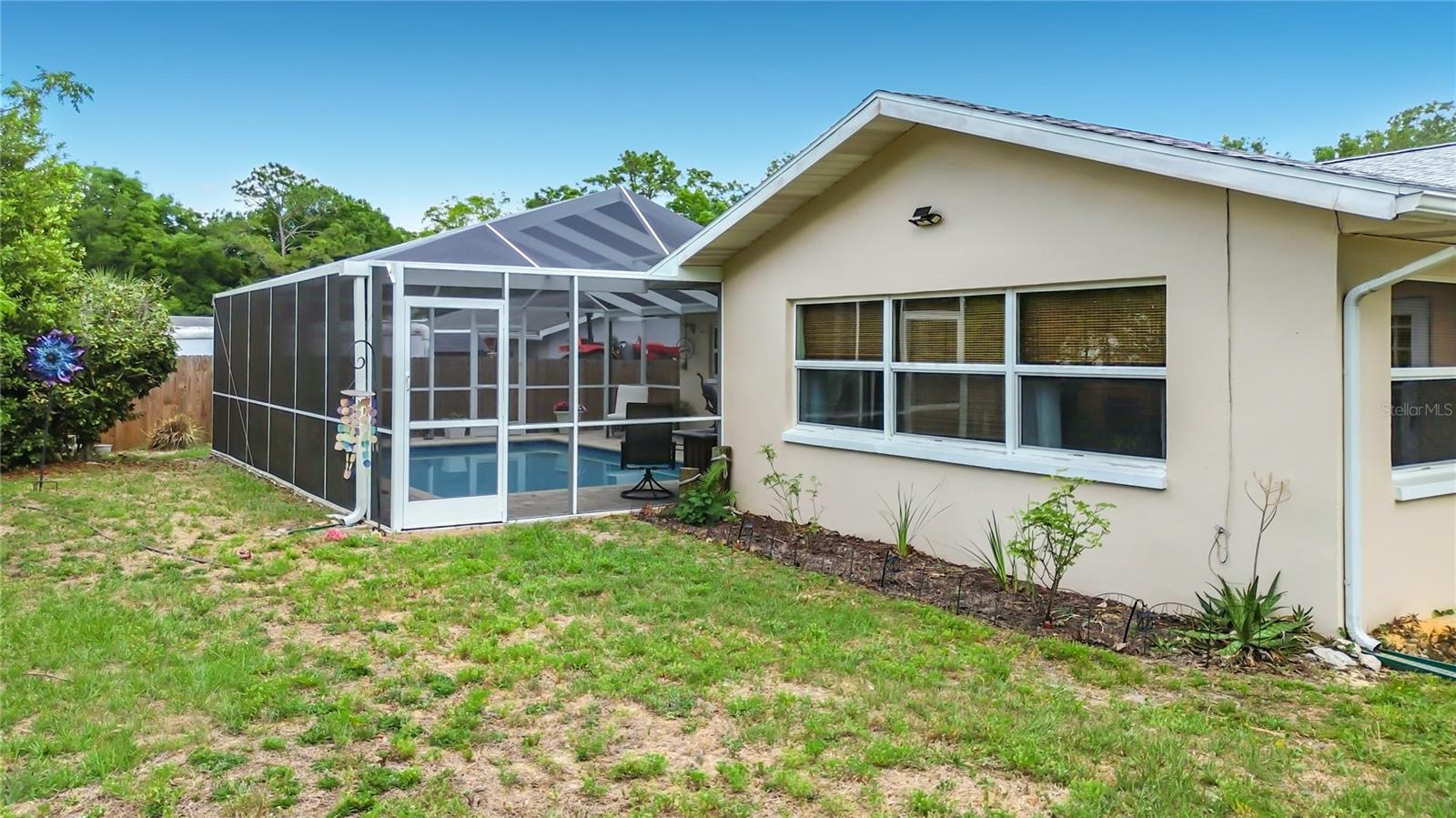 REPLAT OF CHARPIAS ADD - Residential
