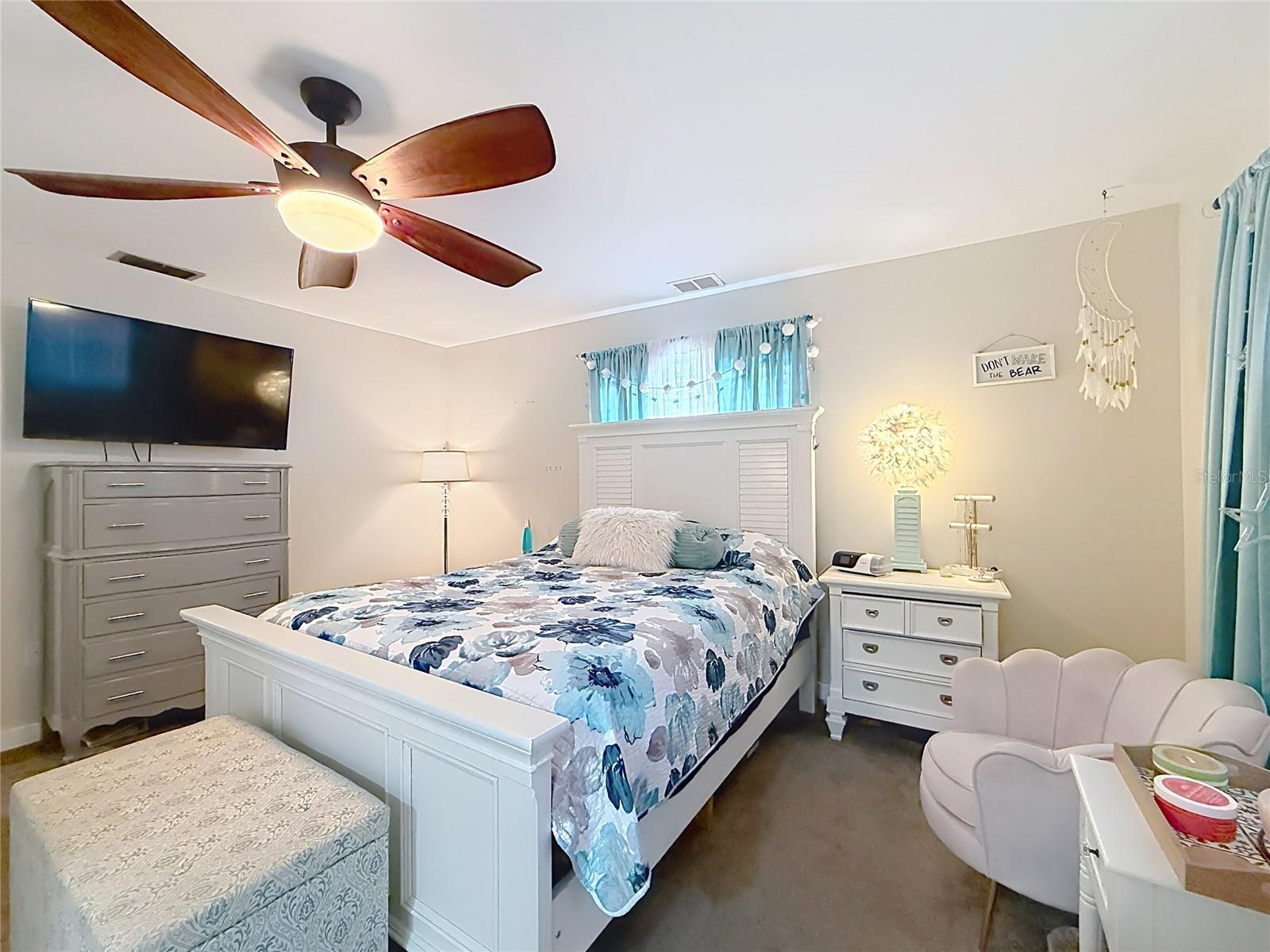 REPLAT OF CHARPIAS ADD - Residential
