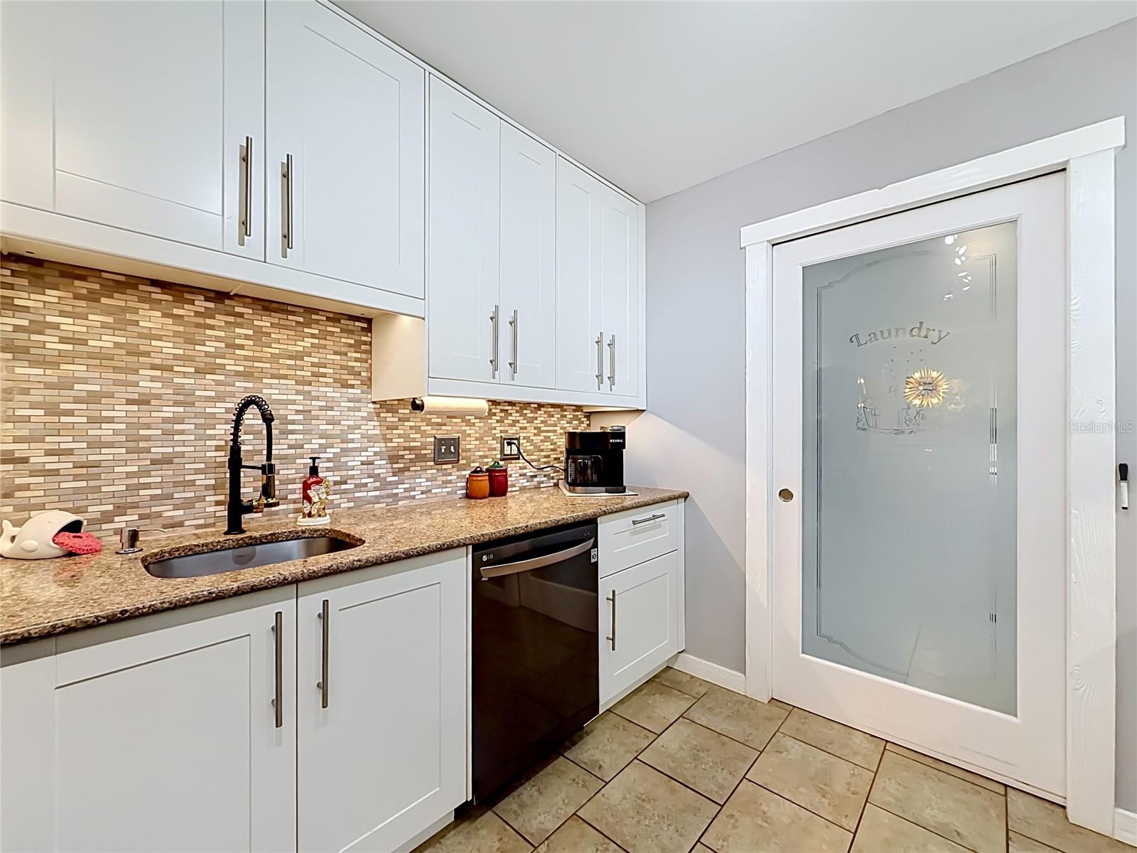 REPLAT OF CHARPIAS ADD - Residential