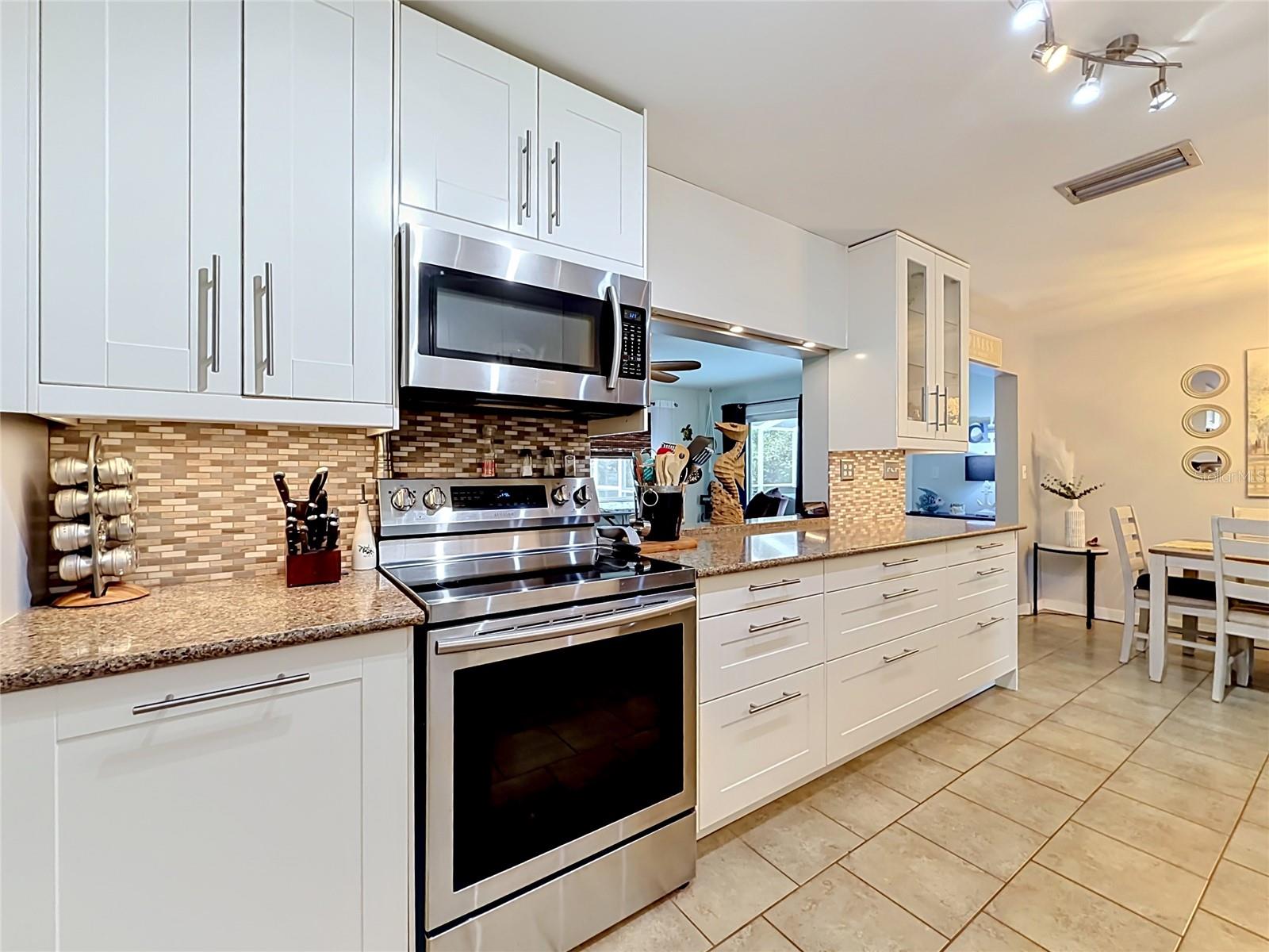 REPLAT OF CHARPIAS ADD - Residential