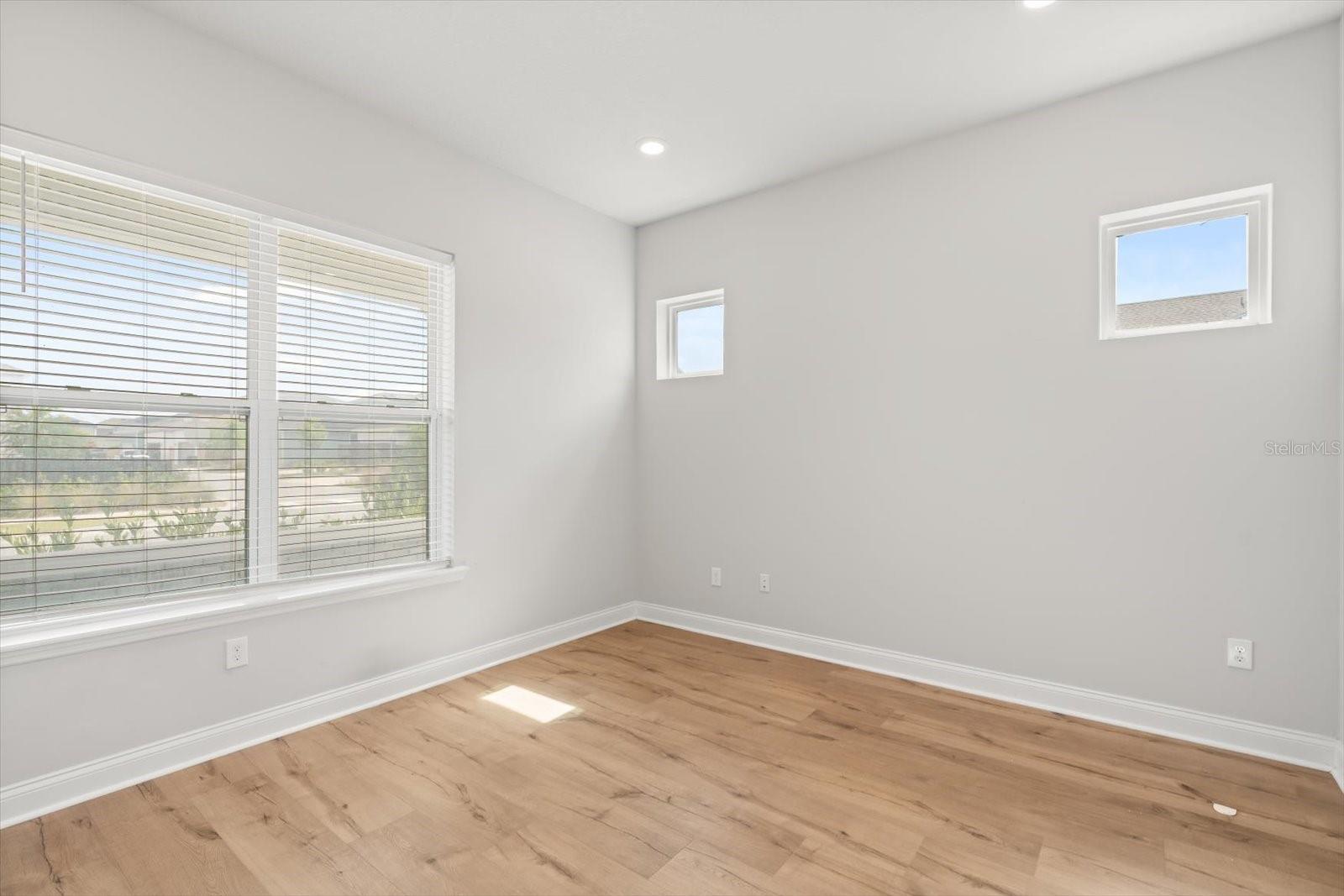 WESLYN PARK PH 2 - Residential