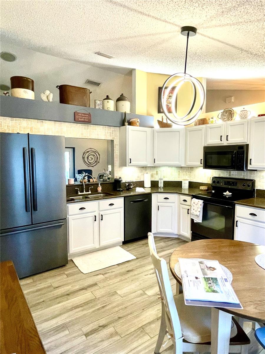 SUMMER TREES SOUTH PH 01 - Residential