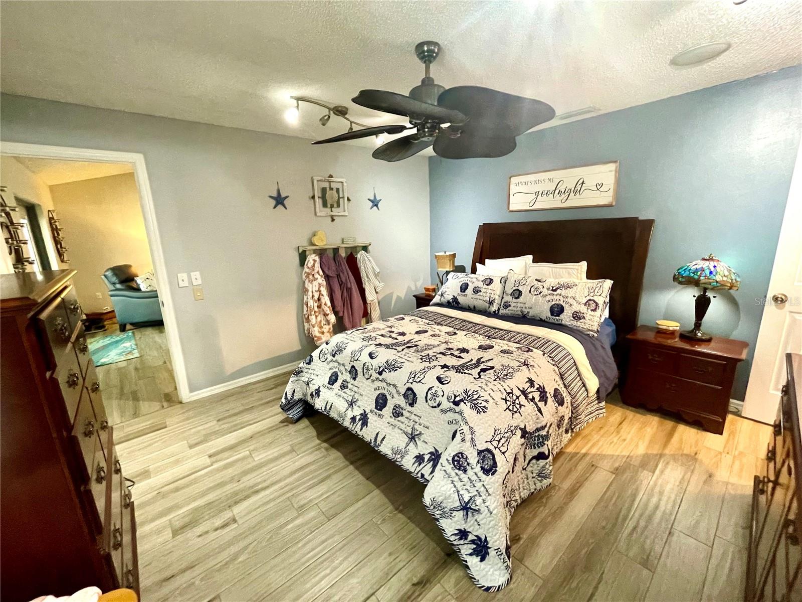 SUMMER TREES SOUTH PH 01 - Residential