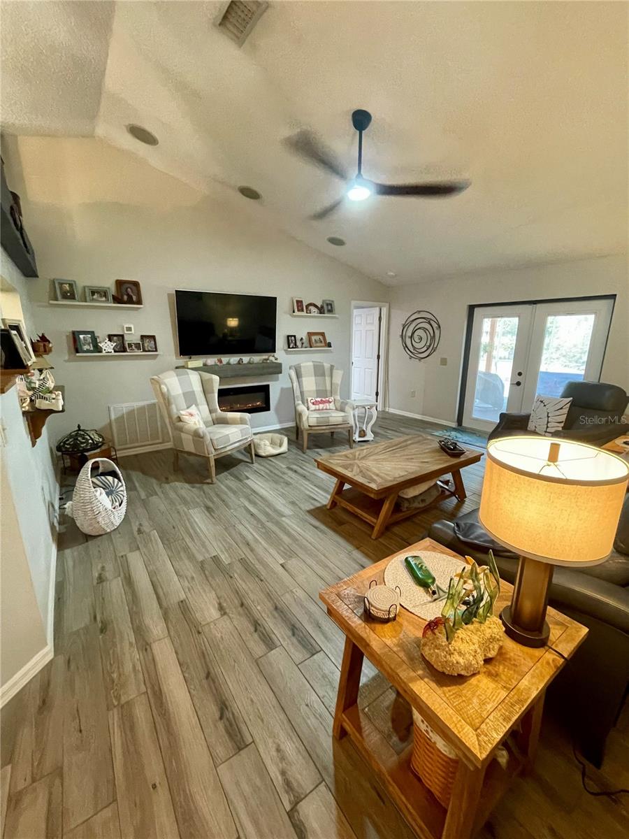 SUMMER TREES SOUTH PH 01 - Residential