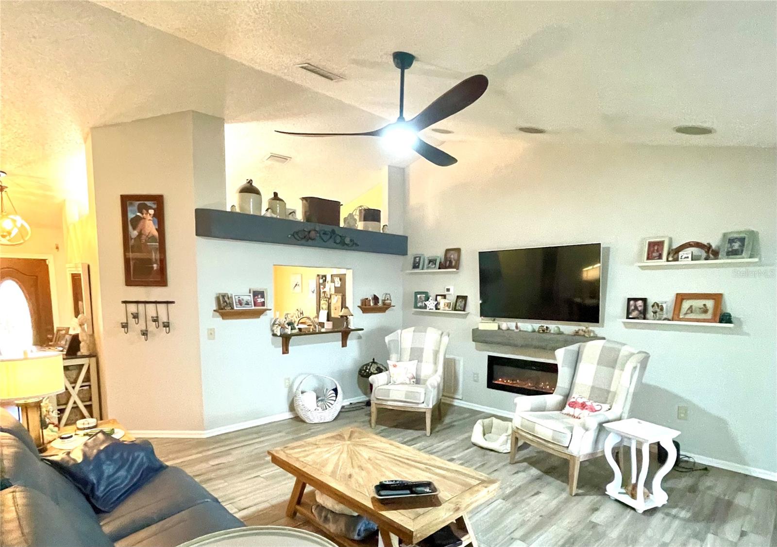 SUMMER TREES SOUTH PH 01 - Residential