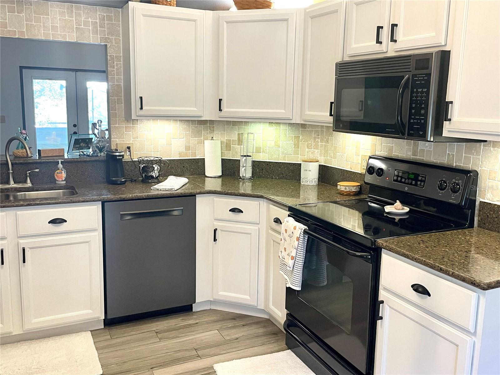 SUMMER TREES SOUTH PH 01 - Residential