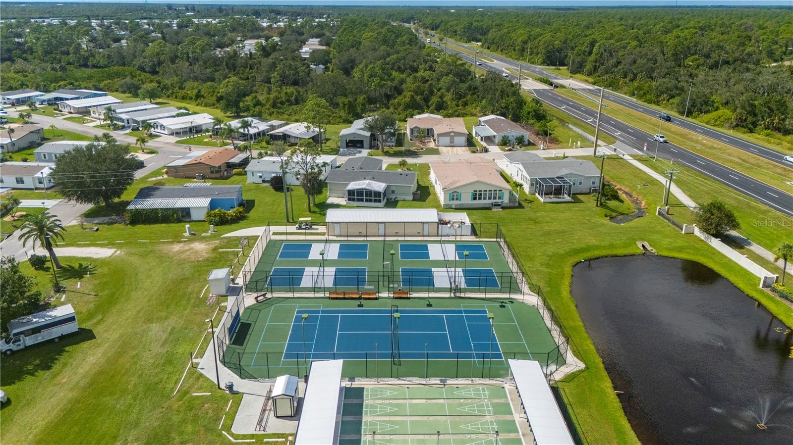 HARBOR ISLES III - Residential