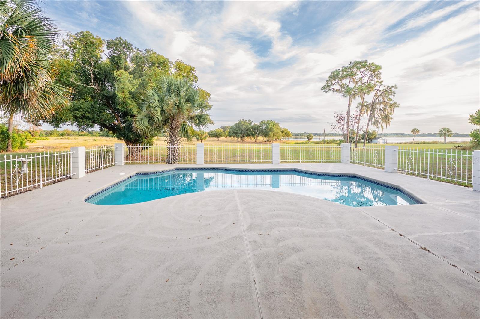 HIGHLAND PARK SUB - Residential