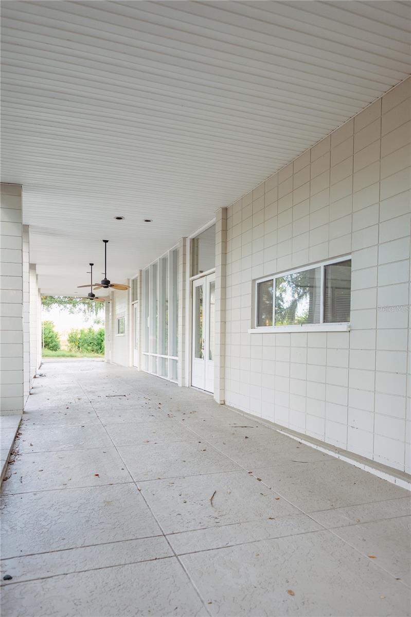 1938 HIGHLAND PARK DRIVE S