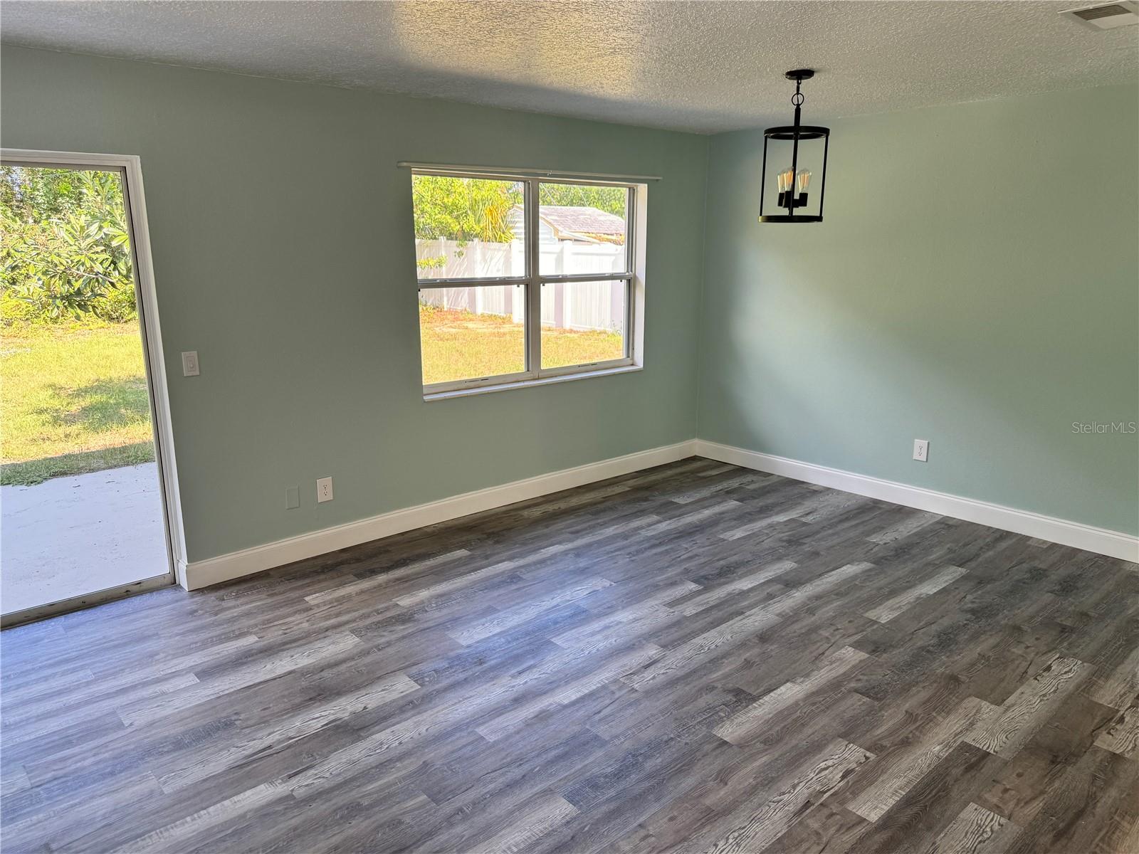 IMPERIAL ESTATES - Residential Lease