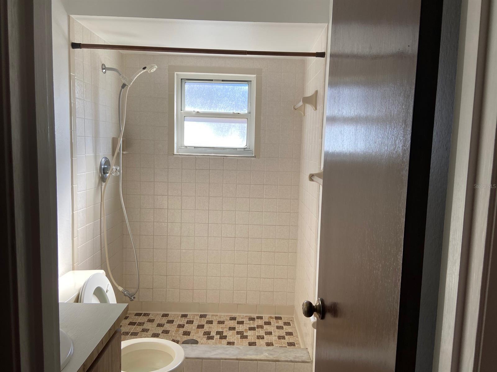 Wildwood Unit 01 - Residential Lease